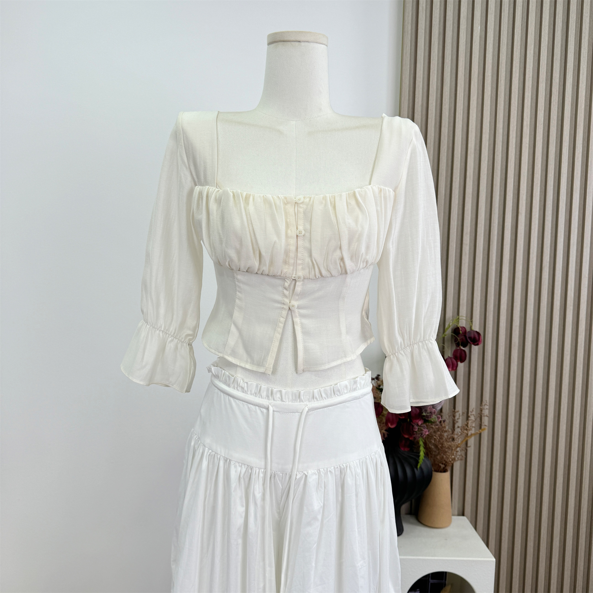 Women's Lightweight Seven-Sleeve Cropped Square Neck Blouse Summer 2026 - Image 5